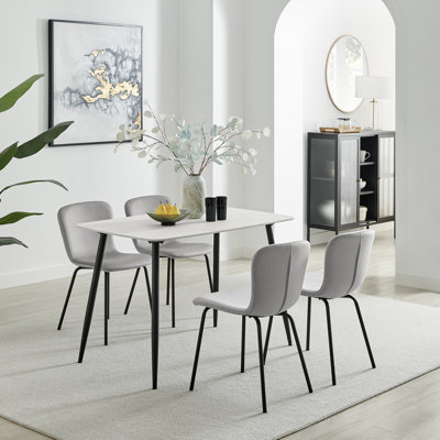 Barrea 4 - Person Dining Set