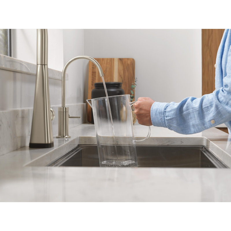 Robinet distributeur de boissons pour système de filtration d'eau à osmose inverse