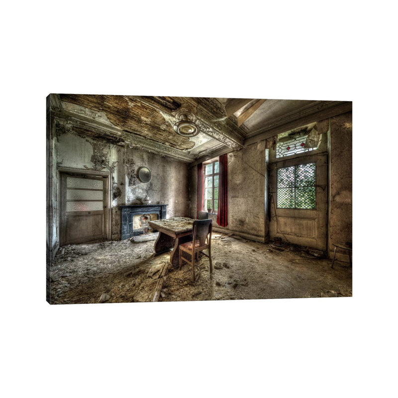 Chateau De Vivre I by Ivo Sneeuw - Wrapped Canvas Print, 20.32 cm H x 30.48 cm W