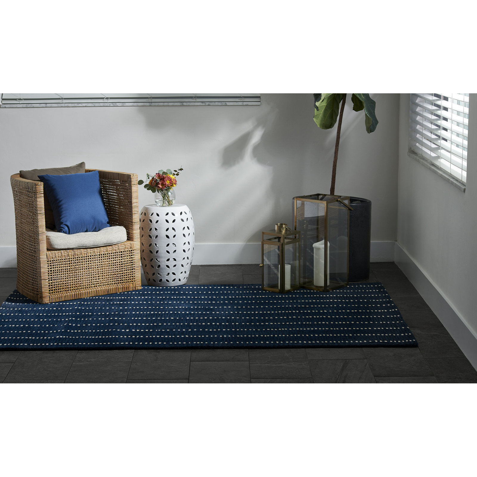 Nichols Navy Hand-Tufted Striped Wool Rug, Rectangle 3'6" x 5'6"