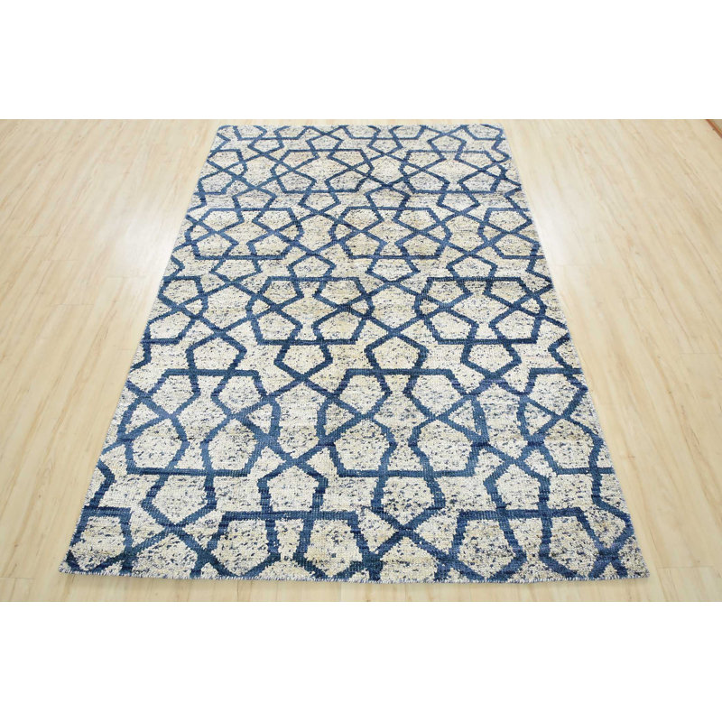 Tapis ivoire / bleu en soie noué à la main de conception unique 5 pi 8 po x 8 pi Furnice