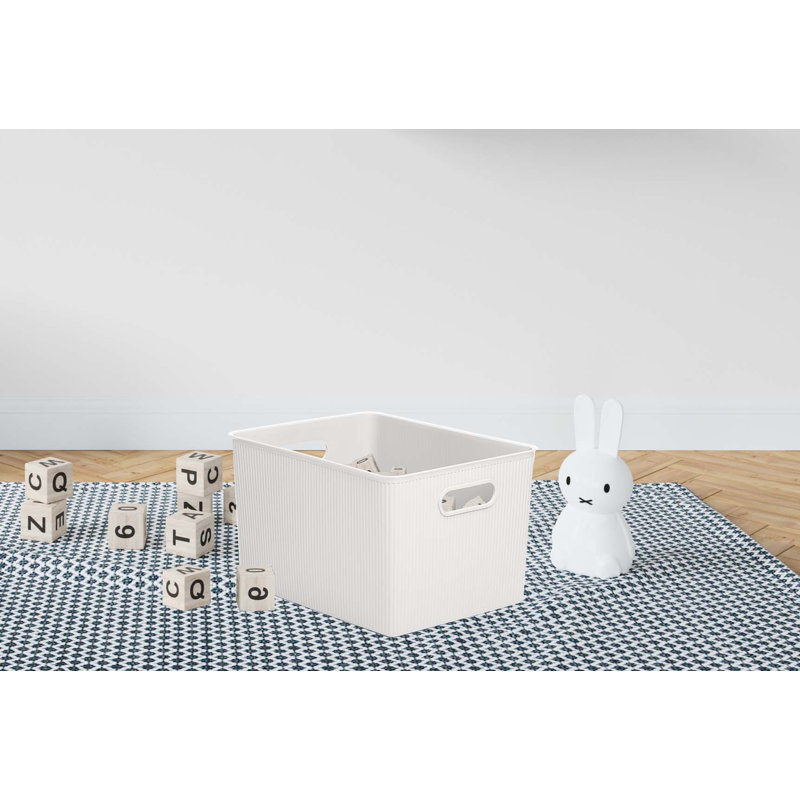 Ribbed Plastic Basket, 4, White