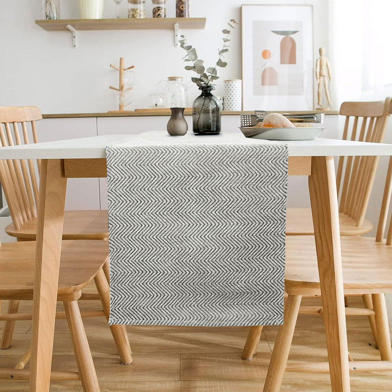 Chemin de table | Commode à foulard | Couvercle de meuble, L 14 po x L 48 po, Noir / blanc
