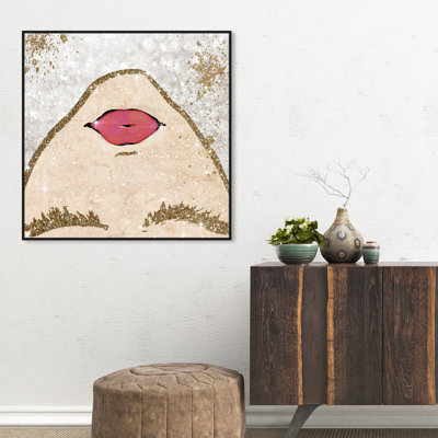 " Fashion And Glam Glitter Coveted Female Portrait "