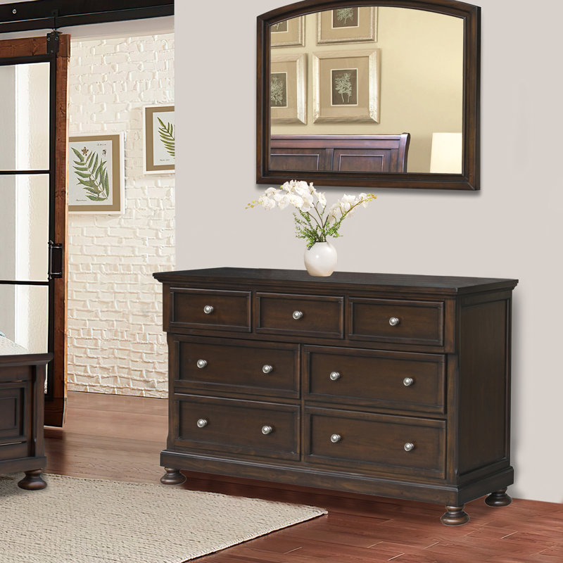 Lavenia 7 Drawer Dresser