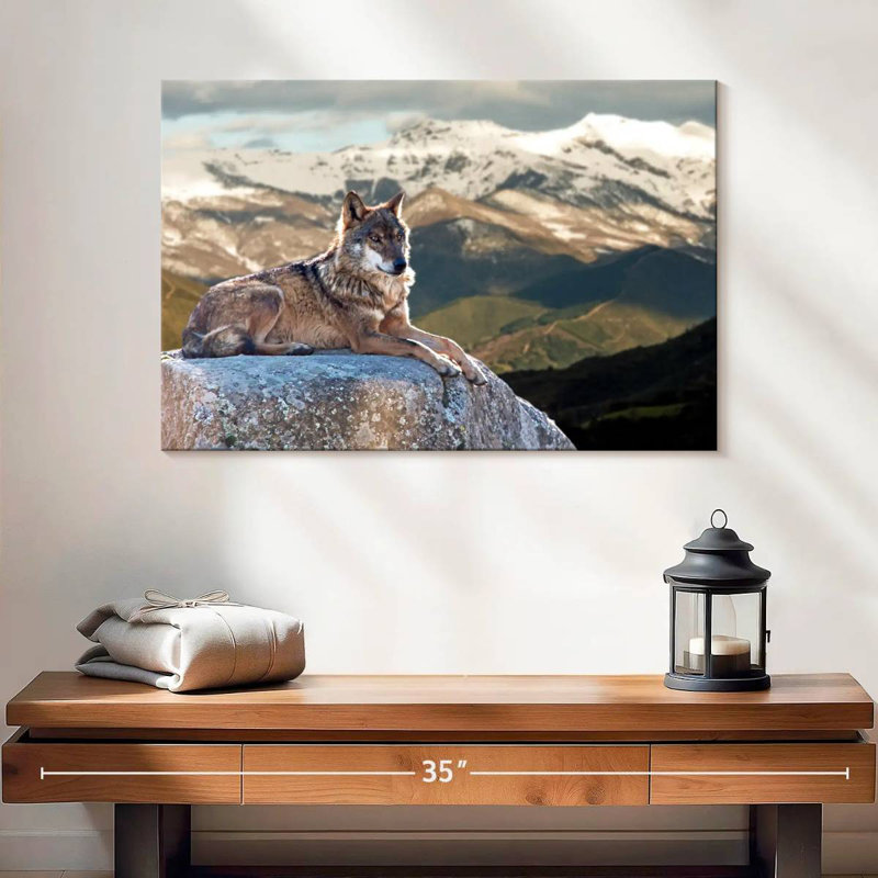 Brampt Iberian Wolf, 8" H x 12" W