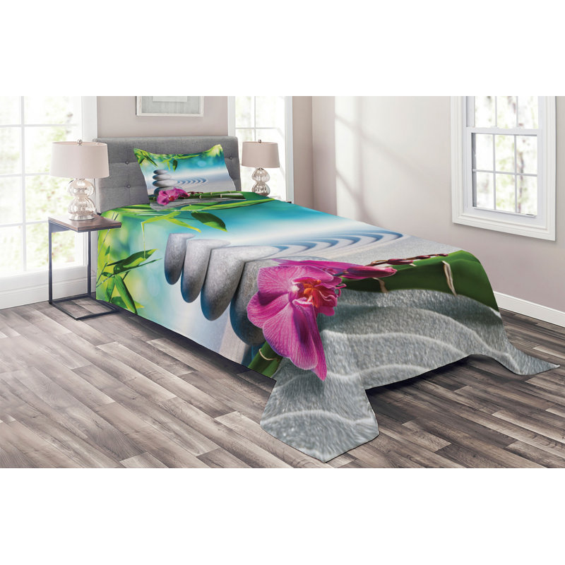 Farmhouse / Country Polyester Coverlet, Twin Bedspread + 1 Sham