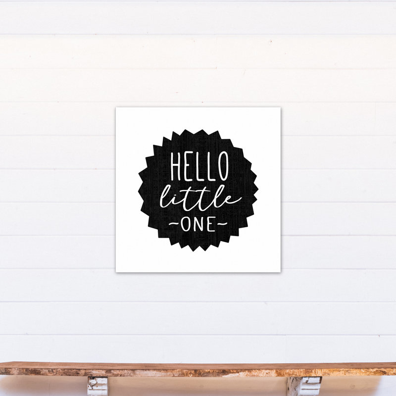 Art sur toile hello little one Macomber, H 30 po x l 30 po x P 1,25 po, Toile tendue