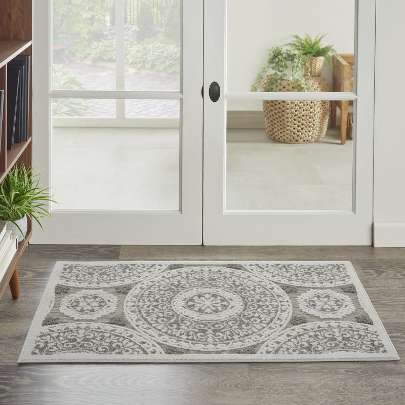 Gunnin Geometric Indoor / Outdoor Rug, Rectangle 2'2" x 3'9"
