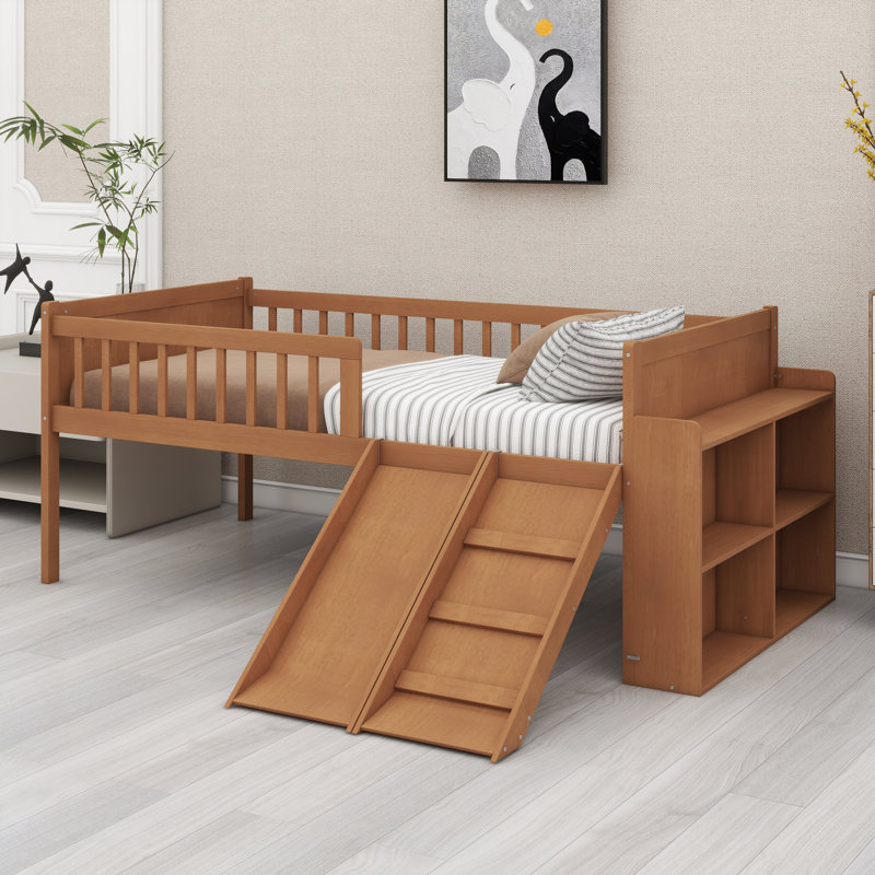 Structure de lit plateforme en bois avec glissoire, échelle, tablette de rangement et garde-corps de sécurité, Noyer clair