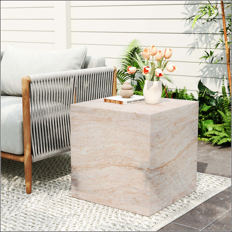 Table d'appoint carrée en travertin MGO