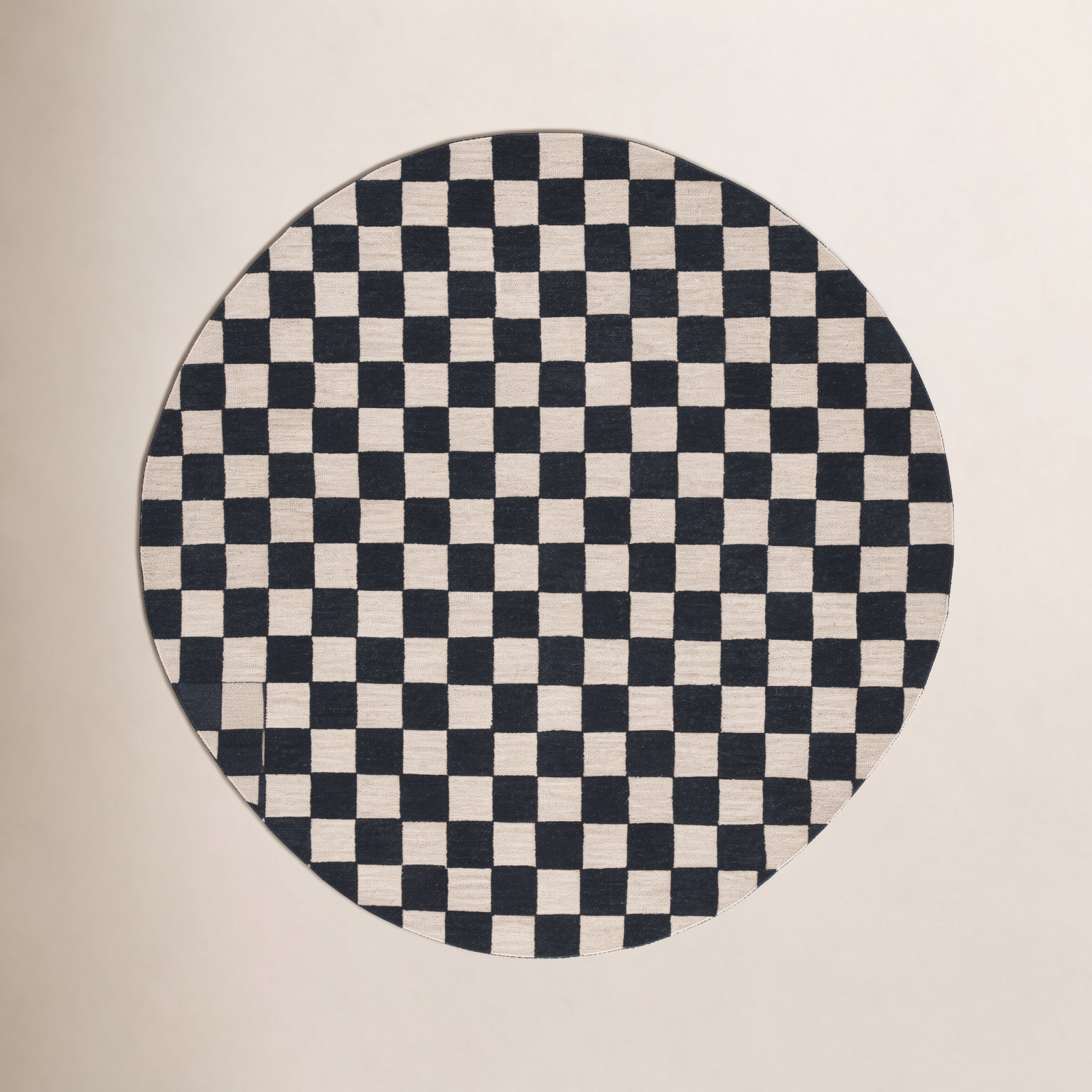 Freesia Black Beige Hand-Tufted Checkered Rug, Round 6'