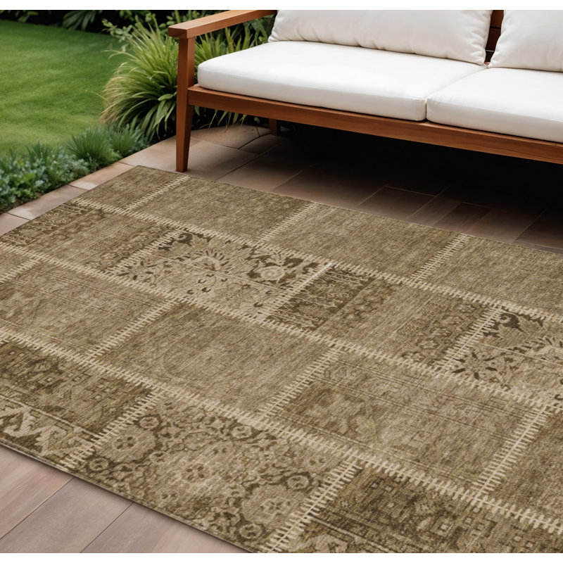 Tapis intérieur lavable 10 pi x 14 pi brun à patchwork