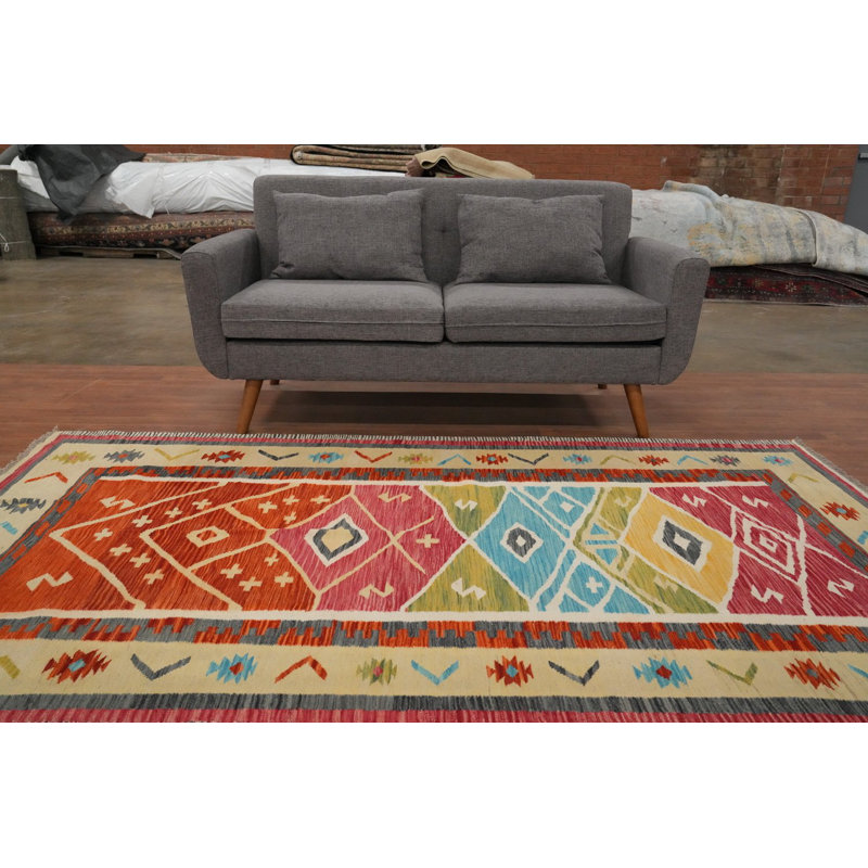 Tapis kilim vibrant 5 x 8
