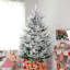 Pied de sapin de Noël artificiel-474433580
