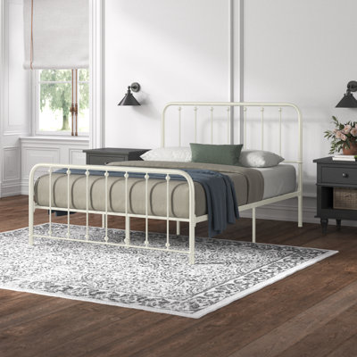 Lueras Metal Spindle Bed