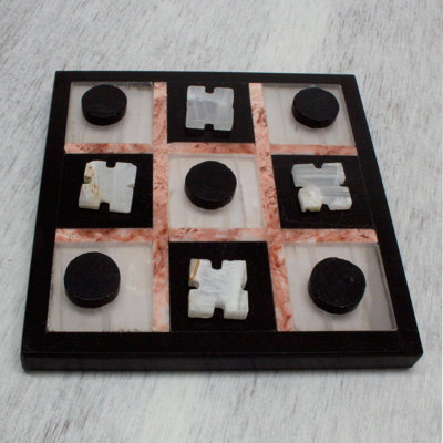Ensemble de tic-tac-toe Naiah Rose On