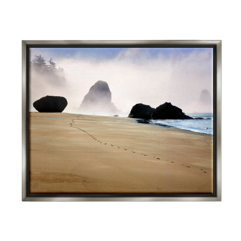"Dovecove Beach Sand" par Foggy Cliff, H 17 po x l 21 po x P 1,7 po, Cadre flottant gris lustré