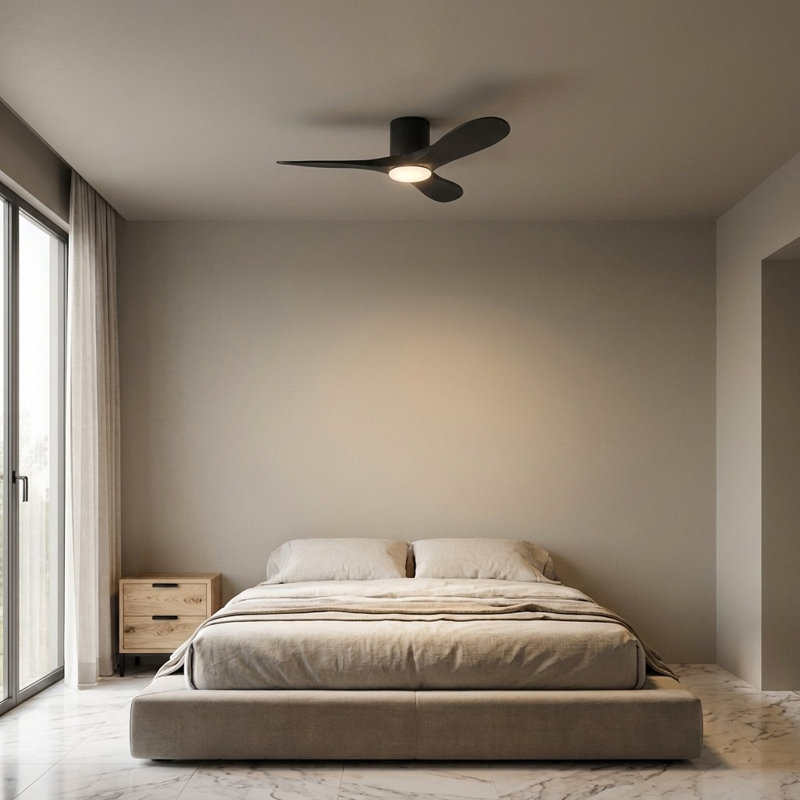 Ventilateur de plafond à DEL Maverick Smart Hugger, 44 po de largeur, Nuit noire, Nuit noire