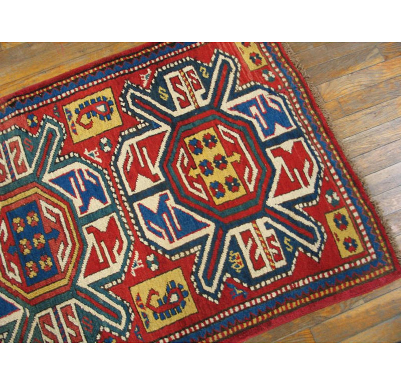 19th Century Caucasian Kazak Rug ( 3' x 6' - 91 x 183 )