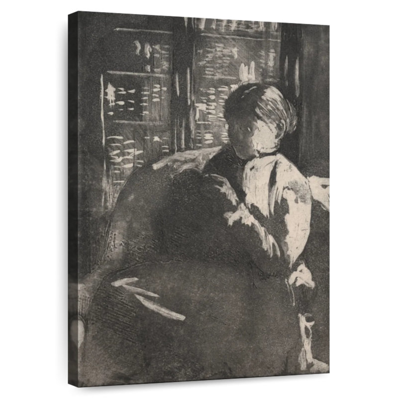 Senne tricotant dans la bibliothèque, H 51 po x l 34 po