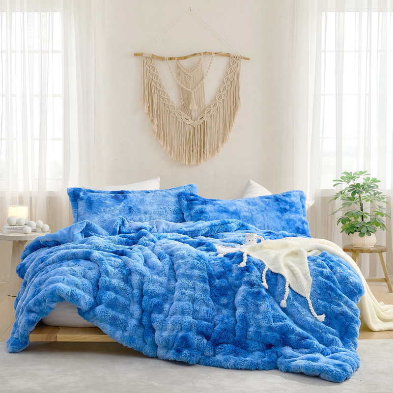 Snowball Chunky Bunny - Coma Inducer Oversized Comforter Set, Blue