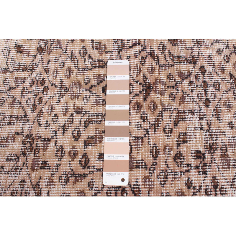 Tapis beige à transition de couleur 5 pi 7 po x 9 pi 7 po