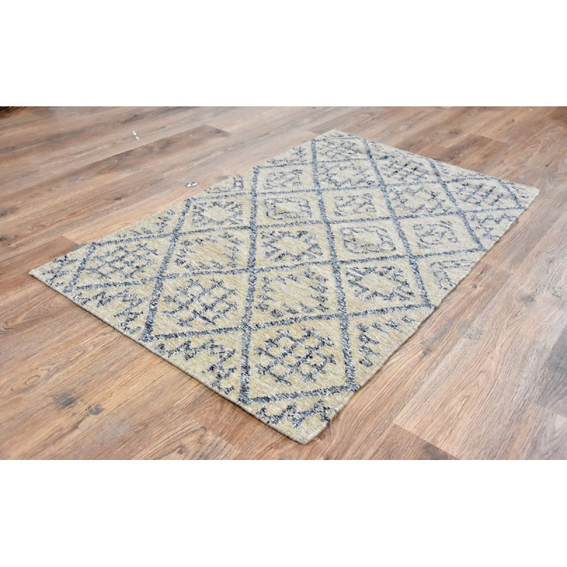 Casswell Geometric Indoor Rug, Rectangle 3' x 5'