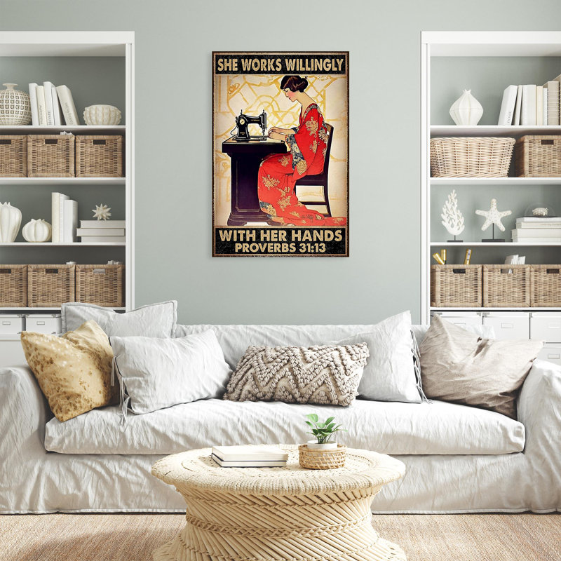 «Sewing She Works Will Willing», reproduction d'art graphique sur toile tendue, H 36 po x l 24 po x P 1,25 po