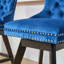 Tabourets de bar pivotants en velours avec décoration capitonnée à boutons et pieds en bois, garniture cloutée chromée, chaises de bar style loisirs, tabourets de bar, ensemble de 2