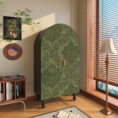 Armoire florale en bois massif de style français