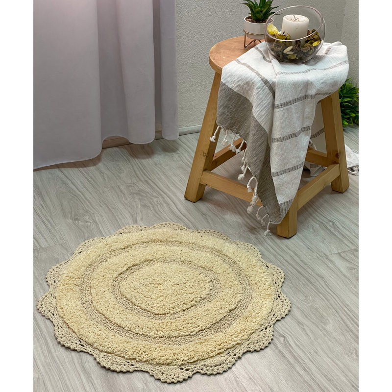 Casanova Non-Slip, Light Yellow, 24" L x 24" W