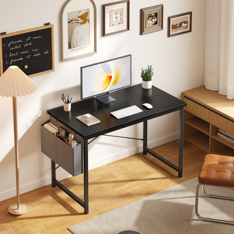Bureau d'ordinateur de 44 po avec structure en métal, surface imperméable et sac de rangement - idéal pour le bureau, Black