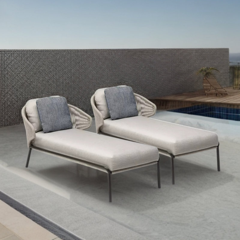 Durable Outdoor Lounge Chair Outdoor Chaise Lounge , Cushion Included