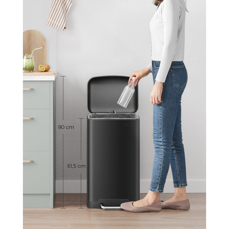 30 Litre Step On Trash Can, Black