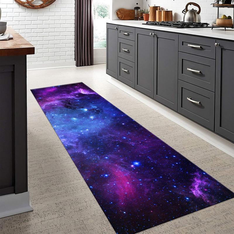 Tapis doux non tissé à motif floral complexe aux couleurs vives, idéal pour ajouter une touche d'élégance à n'importe quelle pièce