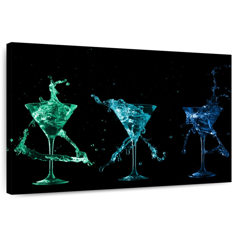 Yarlin Martini Cocktails Spill, 24" H x 36" W