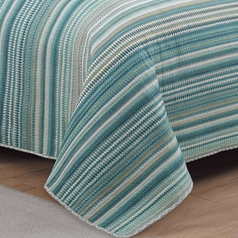 Estate Collection Reversible Quilt Set, Green, King Quilt + 2 King Shams
