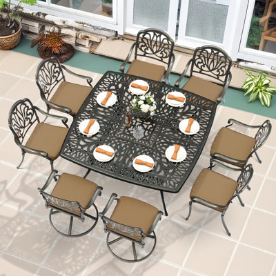 Ensemble de salle à manger de patio 9 pièces pour 8 personnes, ensemble de table et chaises de patio en aluminium coulé toutes saisons - grande table carrée de 64 po et 2 chaises berçantes pivotantes, 6 chaises fixes, trou pour parasol 2,2 po