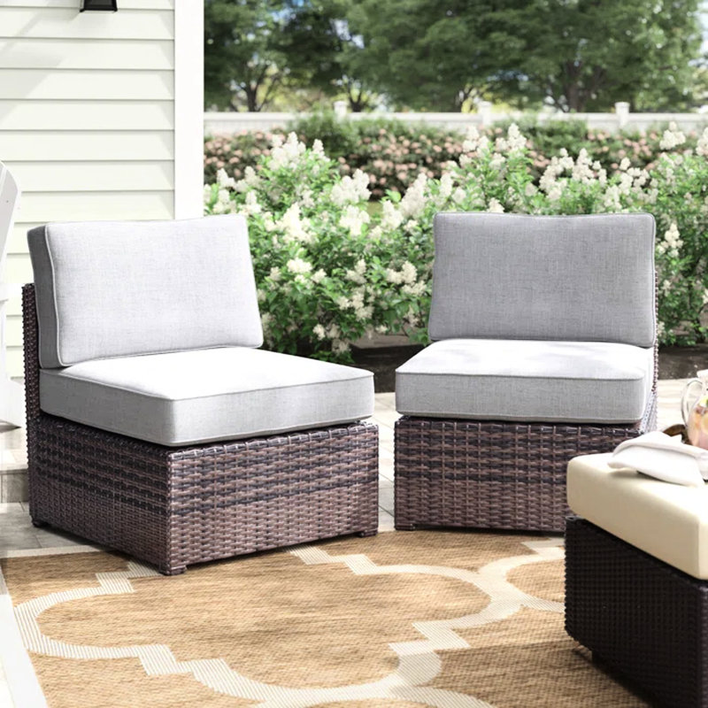 Chaise de patio avec rembourrage en mousse confort - Structure et base en aluminium, brun, résistante aux intempéries. Ensemble de 2 pièces. Structure, coussins, antirouille et antitaches. 84,7 cm de profondeur x 67,6 cm de hauteur.