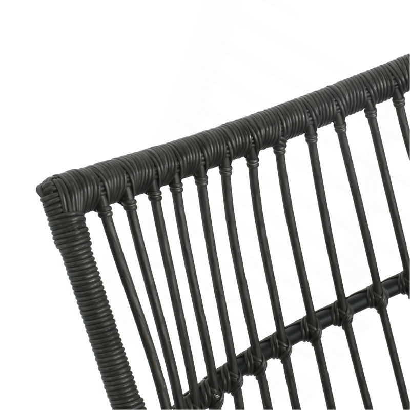 CHAISE ELAINE