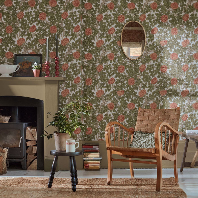 Rambling Rose 10.05m x 52cm Matte Wallpaper Roll, Green