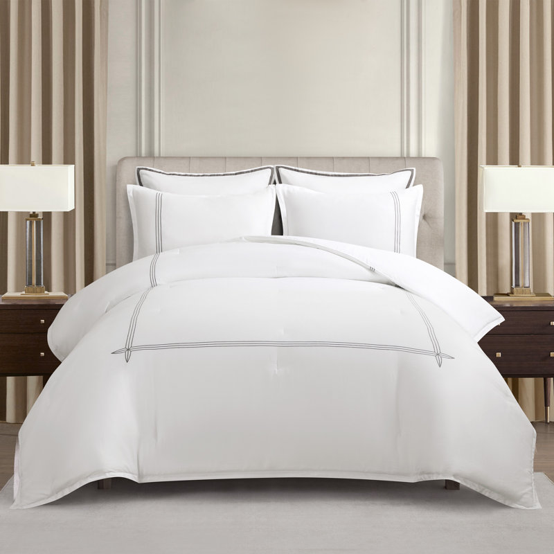 Sylph White/Highrise 3pc Queen Comforter Set, Queen Comforter + 2 Shams