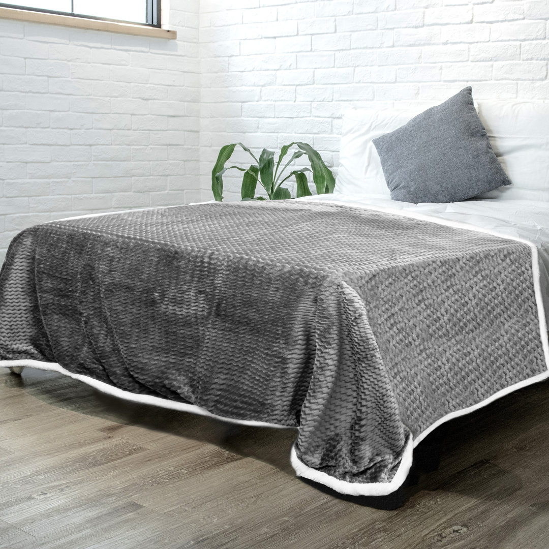 Hand Woven Throw Blanket Pavilia 