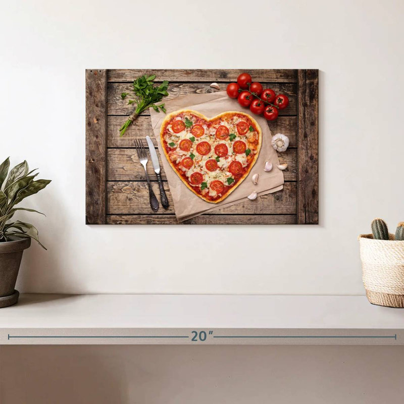 Yarlin Heart Shaped Pizza, 8" H x 12" W