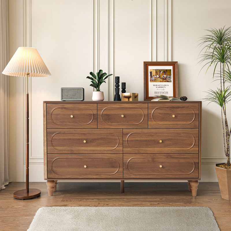 Commode 7 tiroirs l 55,12 po, Noyer