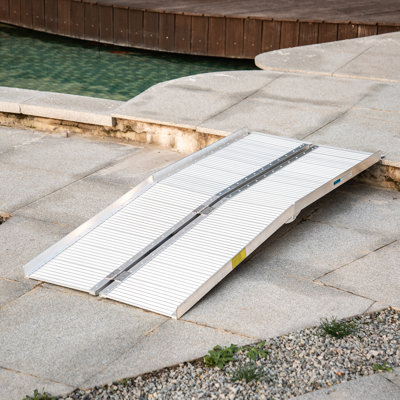 HomCom Metal Foldable Portable Ramp