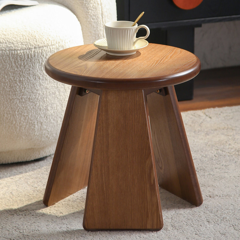 Table de bout à trois pieds avec rangement