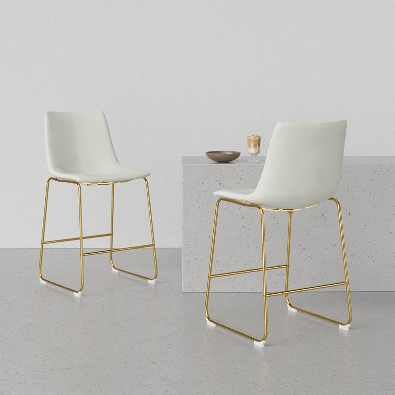 Tabouret de bar et de comptoir en cuir végétalien Nia, Tabouret de comptoir (assise de 24 po de hauteur), Crème rétro, Doré