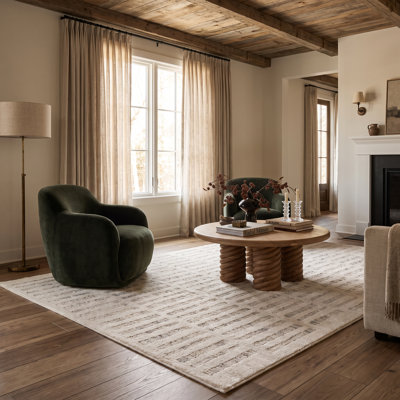 Tapis intérieur moderne, beige crème.